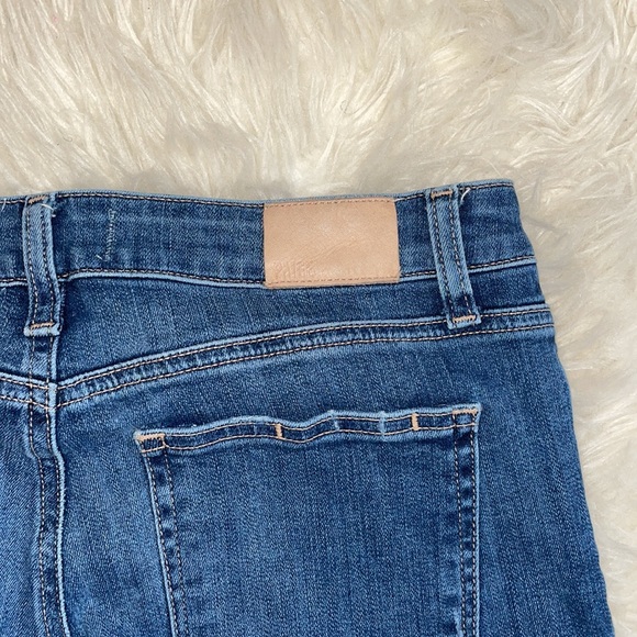 New Paige Denim Destroyed Jeans size 29. - Picture 3 of 9